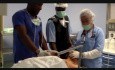 Reposition der Schulterluxation bei einem Patienten mit einhergehender Radiusfraktur
